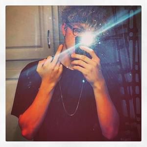 Meet your Posher, Devin